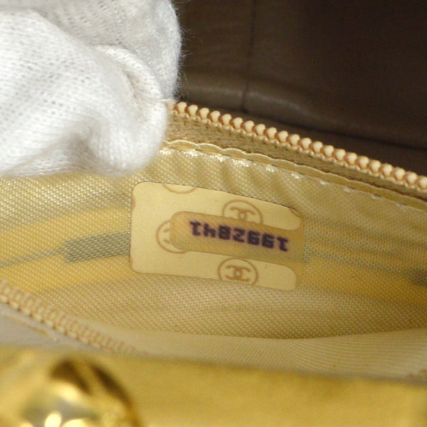 CHANEL 1989-1991 Diamond Kissklock Shoulder Bag