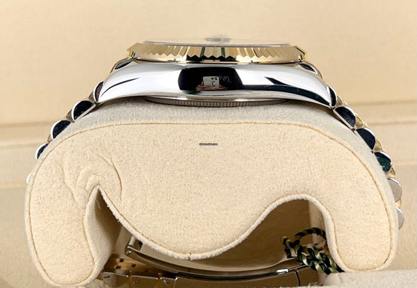 Sky-Dweller 42 White Dial Steel & 18K Gold