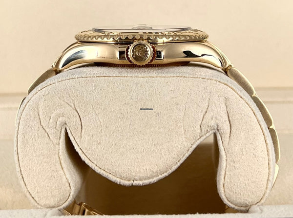 Yacht-Master 40 18K yellow Gold 2008 Like new after service 06/23