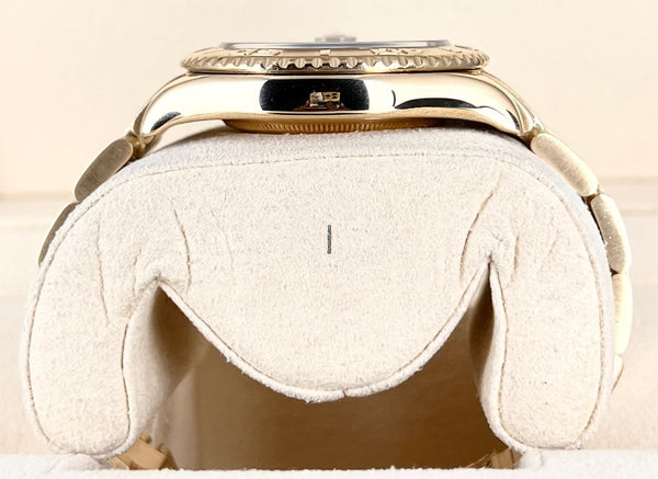 Yacht-Master 40 18K yellow Gold 2008 Like new after service 06/23