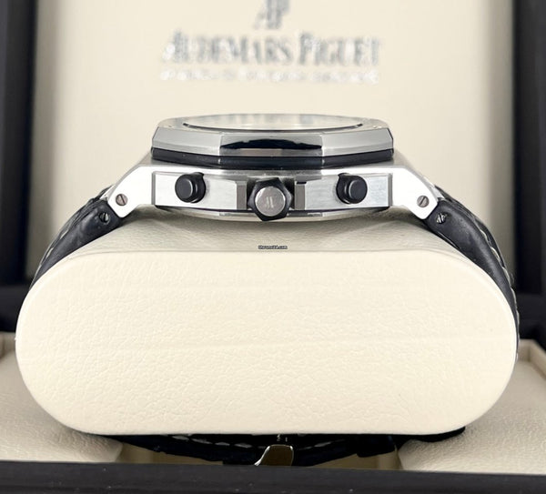 Royal Oak Offshore Chronograph Safari Full Set Beautiful Condition