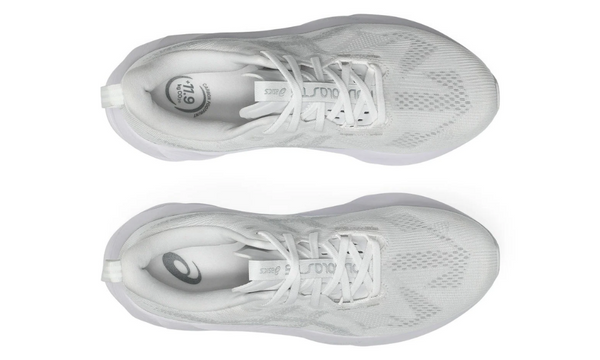 Asics Novablast 5'White / Piedmont Grey'