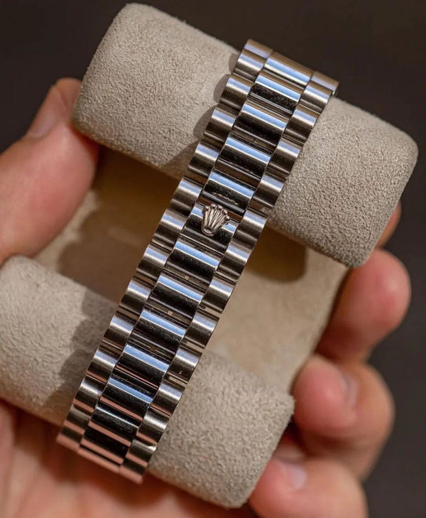 DAY DATE CHERRY DIAL