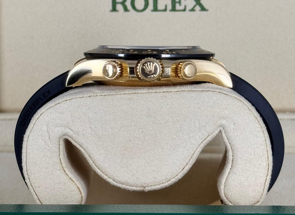 40mm Yellow Gold - Gold Domed Bezel - Black Dial - Black Rubber Strap 116518LN