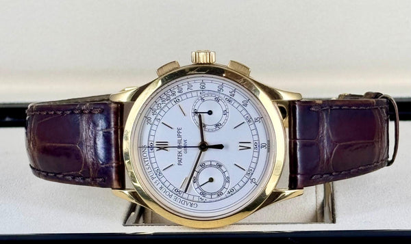 Patek Philippe Chronograph 18k Yeloow Gold B&P like new