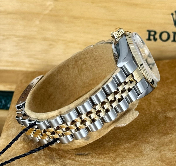 Lady-Datejust 26mm Steel and Gold Very good Condition Box and Papers