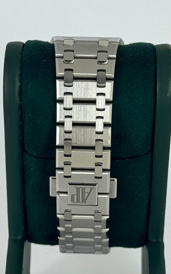 Audemars Piguet Royal Oak Jumbo 39 MM Like New Full Set Mint Condition