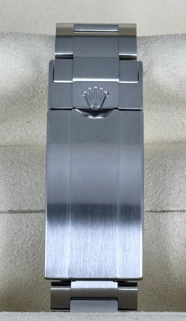 Rolex Submariner Date 41 MM Like New Full Set 2021