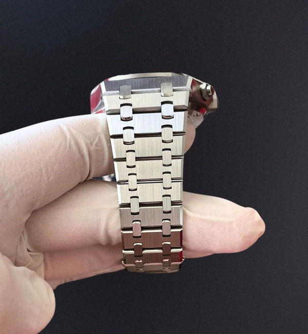 ROYAL OAK BLACK CHRONOGRAPH