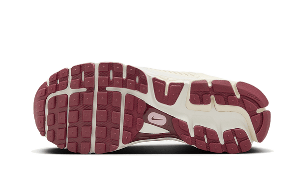 Nike Zoom Vomero 5 Valentine's Day (2024)