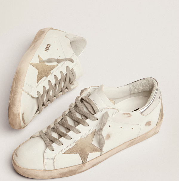 Super-Star con talloncino argentato e lettering "ULTIMI PEZZI"