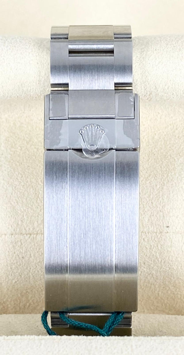 Rolex Oyster Perpetual 124300 Green