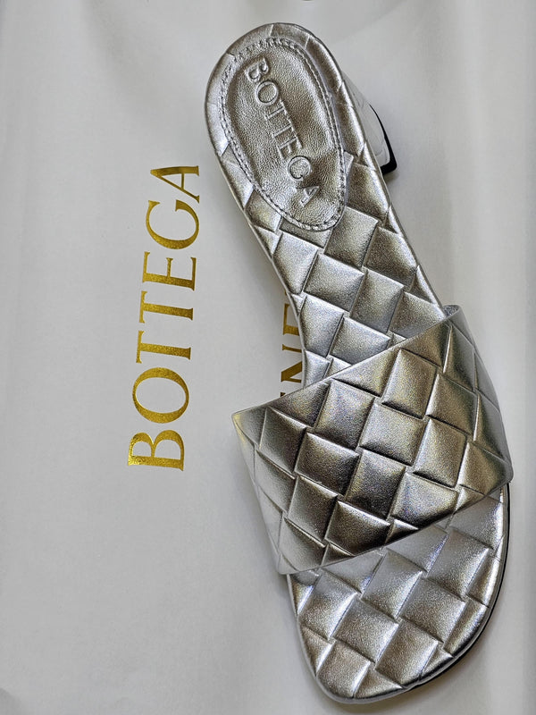 BOTTEGA VENETA (2 Color)