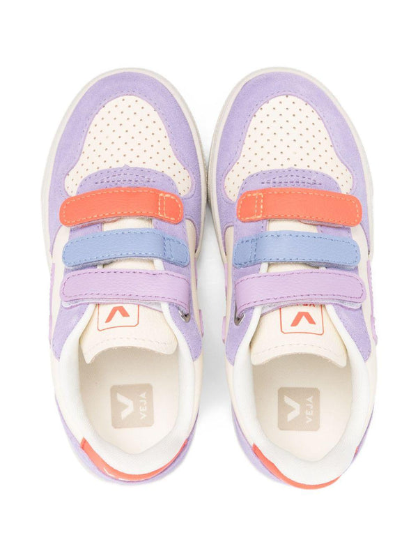 Sneakers per bambina VEJA Kids bianco con dettaglio logo V