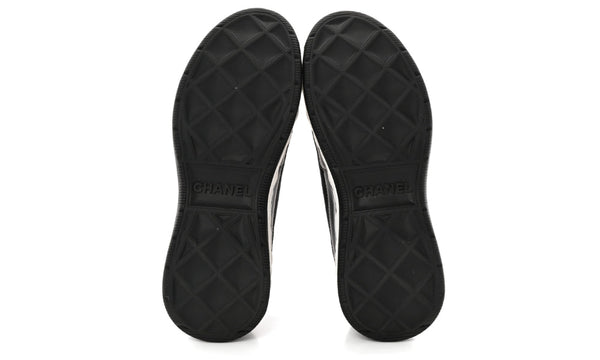 Chanel Velvet Calfskin & Mixed Fibers Sneaker 'Black'