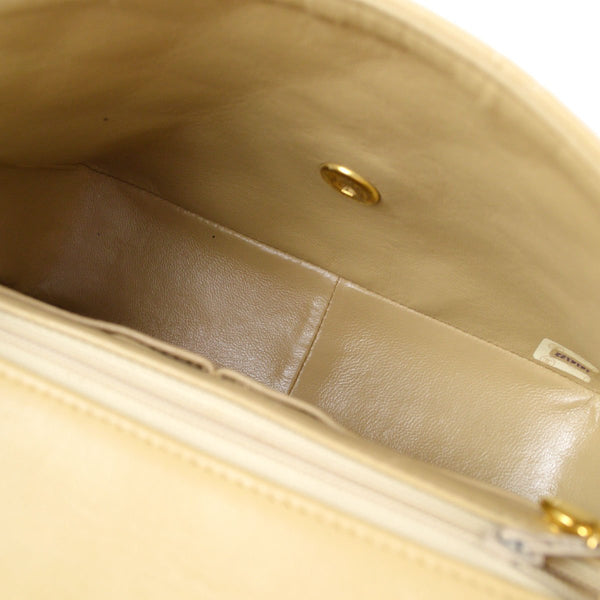 CHANEL 1989-1991 Single Chain Shoulder Bag Beige Lambskin