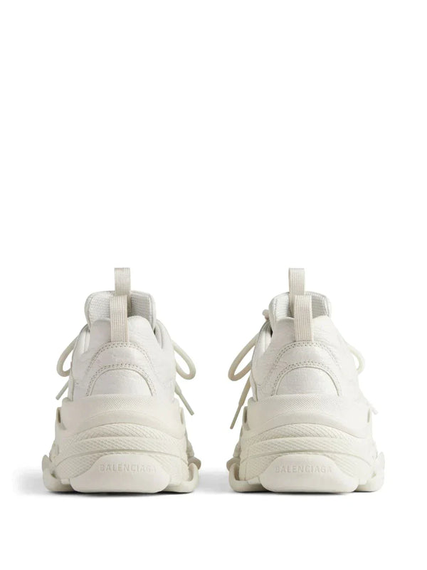 Triple's Sneakers - NEWS 