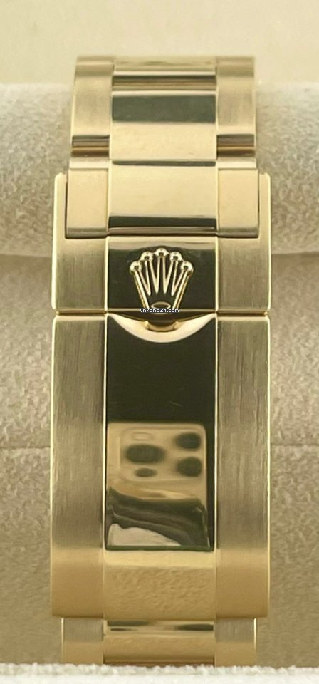 Daytona Yellow Gold Tahiti Diamonds Dial Full set 2010 After Servic