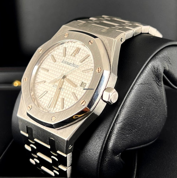 Royal Oak Selfwinding 39 MM with Archive papers and AP service Box