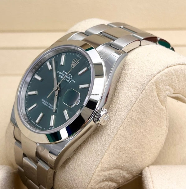 Datejust 41 mm Green Dial NEW box papers