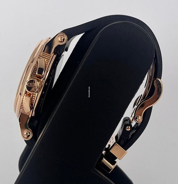 Marine Chronograph 18K Rose Gold Mint Condition