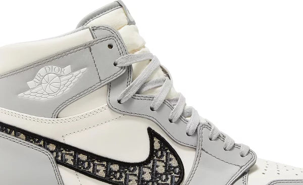 Dior x Air Jordan 1 High OG "Wolf Grey Sail Photon Dust White" Sneakers for Men