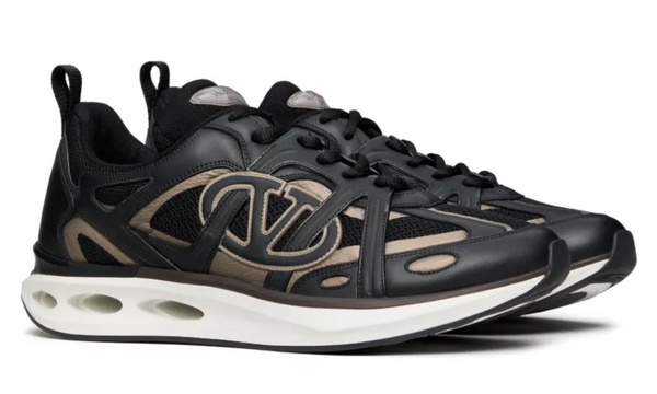 Valentino Garavani Easyjob "Black" 