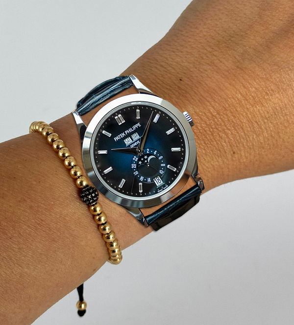 Complications Calatrava Annual Calendar, Moon phases