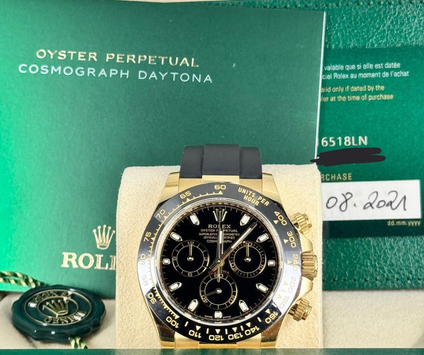 40mm Yellow Gold - Gold Domed Bezel - Black Dial - Black Rubber Strap 116518LN