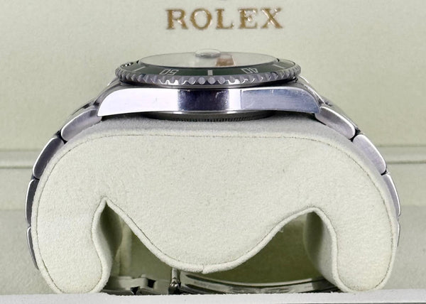 Rolex Submariner Date Kermit 16610 LV Unpolished Full Set 2006 Serial Z