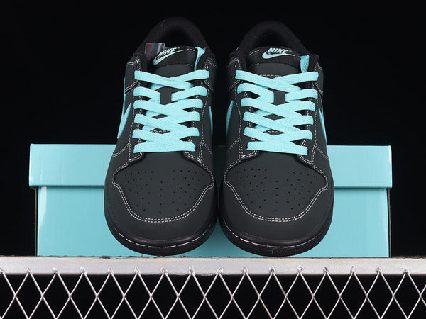 Nike Tiffany Dunk 