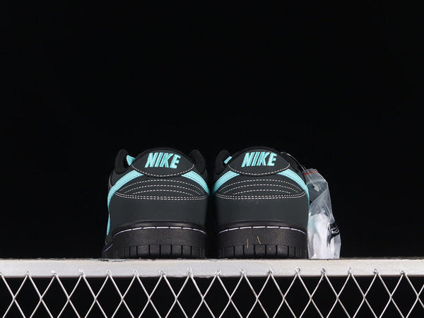 Nike Tiffany Dunk 
