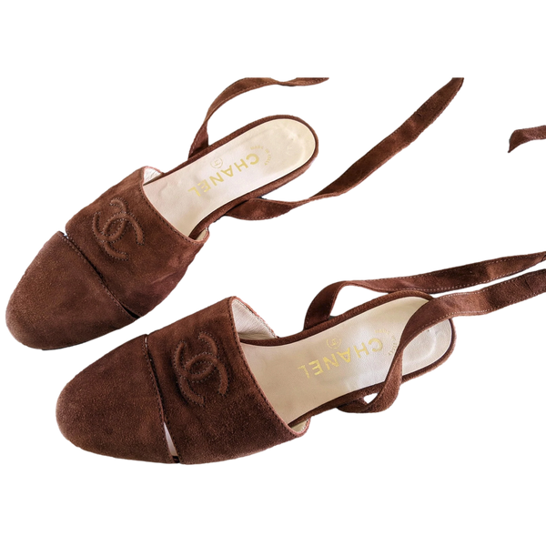 Chanel 1990s Noisette Suede Spartiates Flat Pumps en Daim Xtra Soft Sz 38