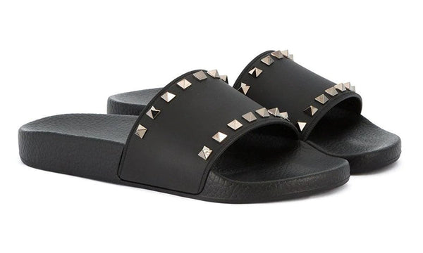 Valentino Garavani Rockstud pool slides 