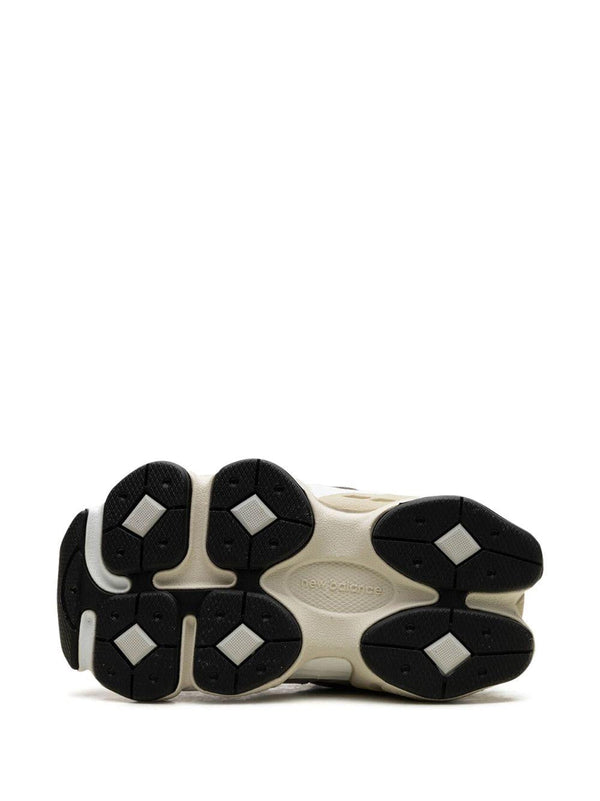 Sneakers 9060 per bambino New Balance Kids grigie con applicazione laterale con logo