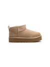 Stivali Classic Ultra Mini per bambino UGG Kids beige con suola rialzata