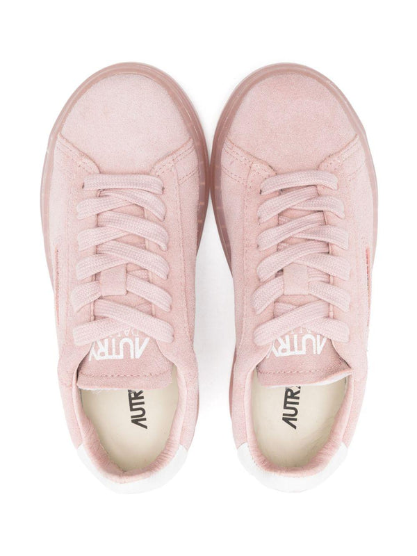 Sneakers per bambina Autry Kids Dallas rosa con rinforzo sul tallone a contrasto con logo