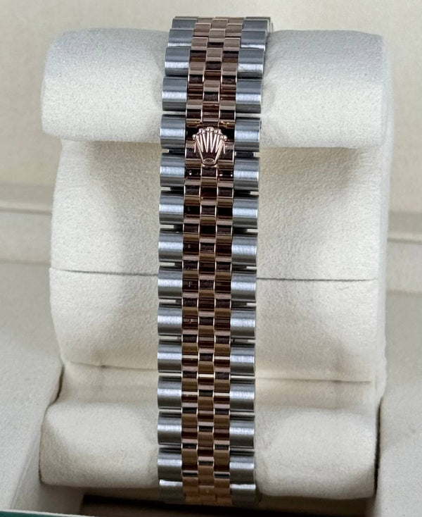 Rolex Datejust 31, Two Tone, with box and papers